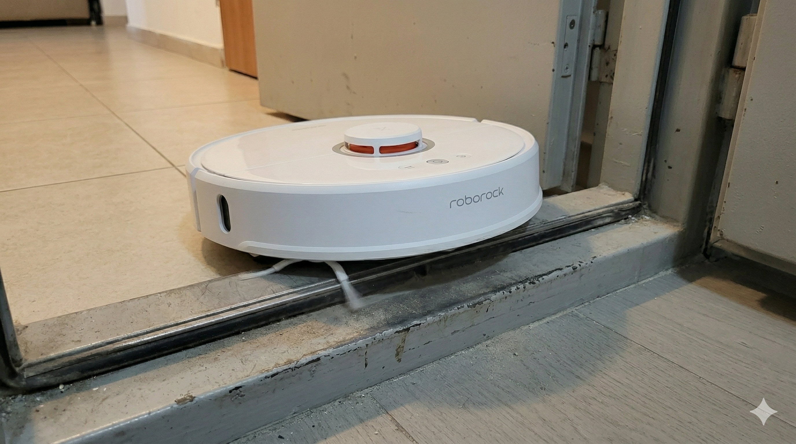 איך לגרום לשואב הרובוטי לעבור את דלת הממ"ד או כל מכשול גבוה אחר?